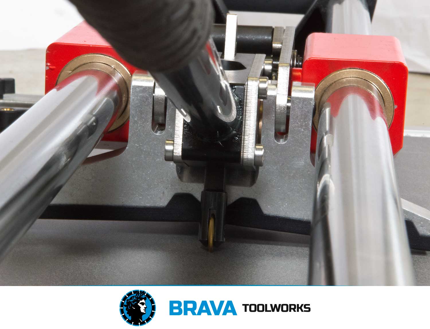 BRAVA Toolworks Spider Ultra 105 from B+BTec – Professional Manual Tile Cutter (105cm)